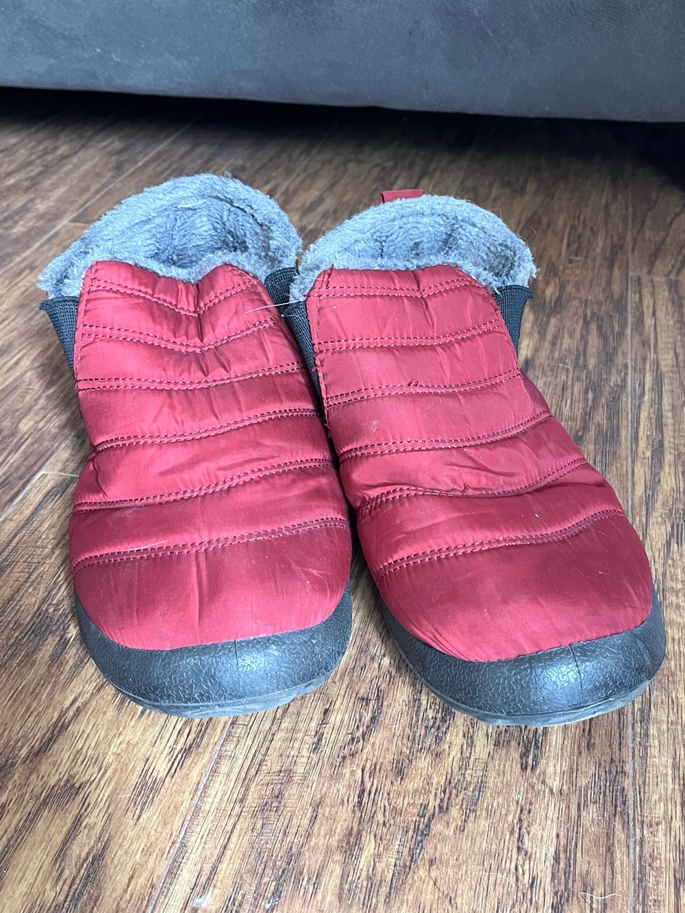 BJ Red Cozy Slip-On Slippers